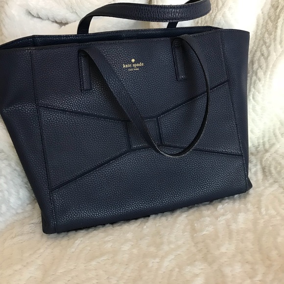 Late Spade Tote - Picture 2 of 4